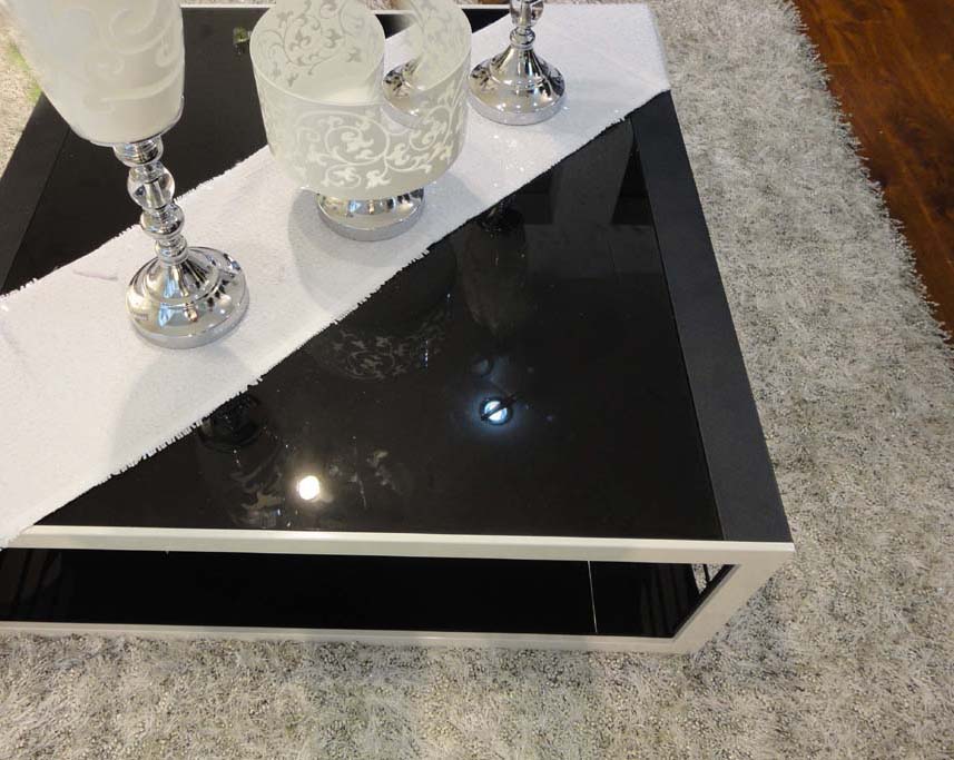 Tempered glass coffee table 
