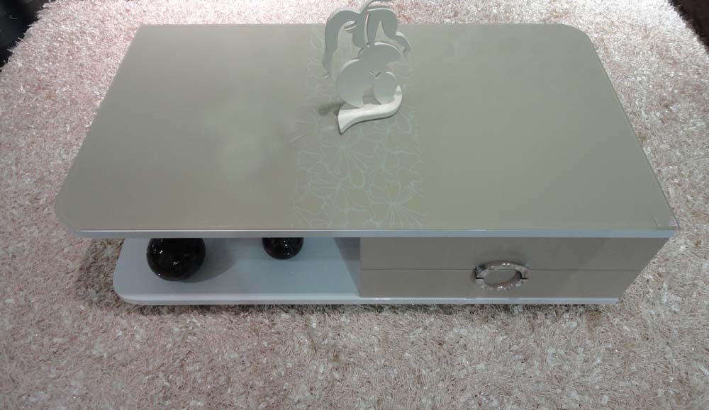 bending tea table