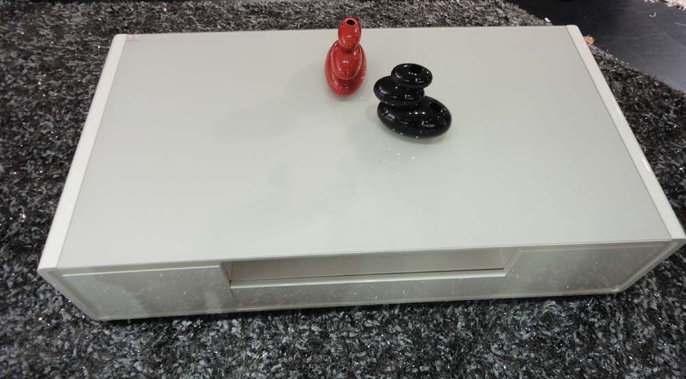 bending tea table